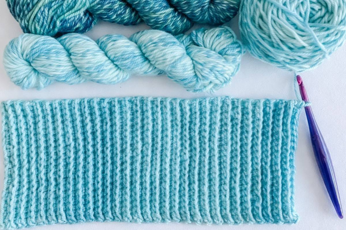 What Makes an Alpine “Cabled” Toque Look So Textured