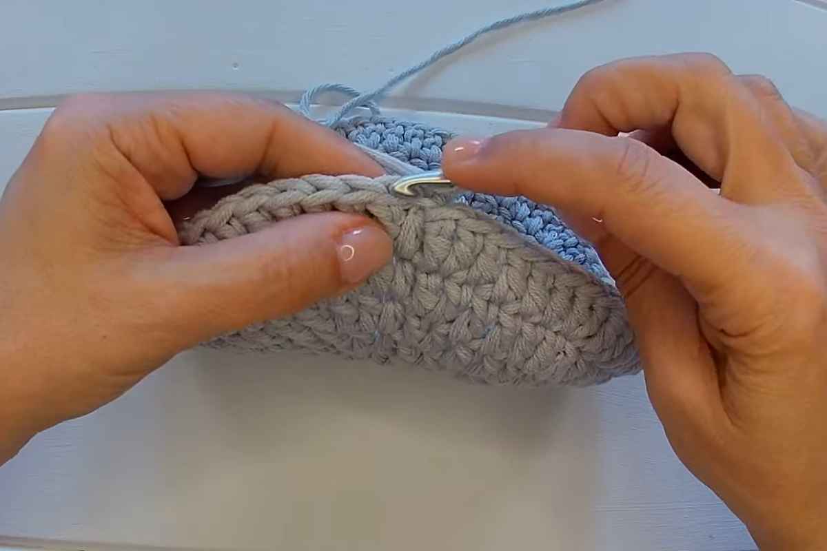 How a Beginner Crochet Bucket Hat Comes Together (Shape + Fit)
