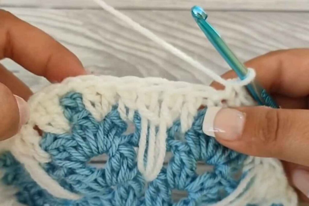 How to Crochet The Snowflake Square
