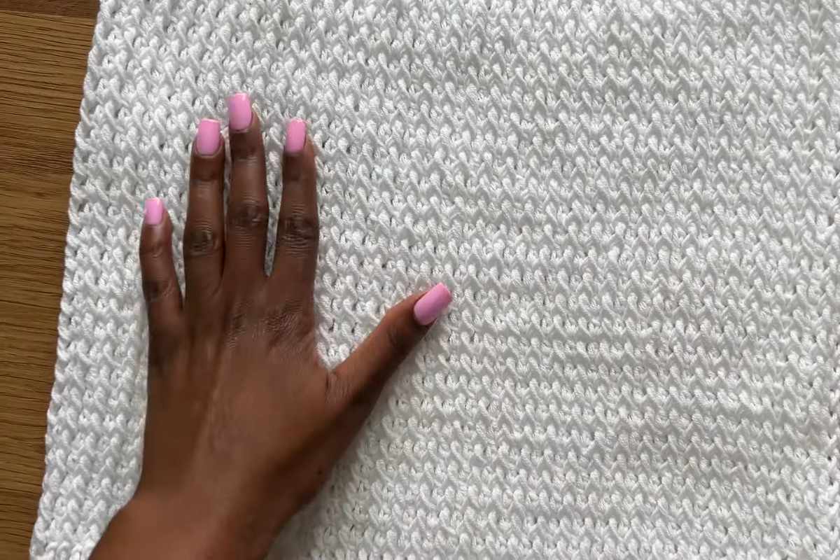 Why Ribbed Crochet Skirts Are So Flattering (Stretch, Texture, and Fit)
