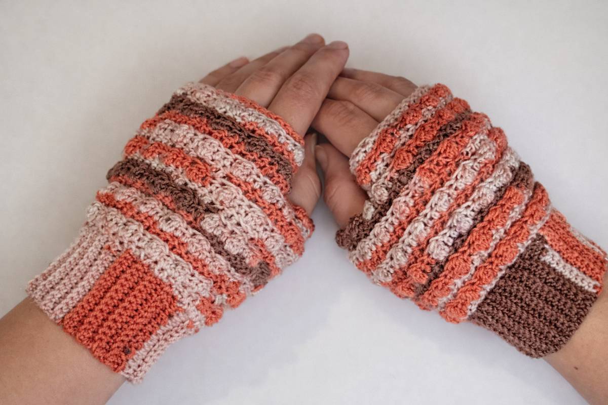 Cute Crochet Fingerless Gloves (Easy Video Guide)