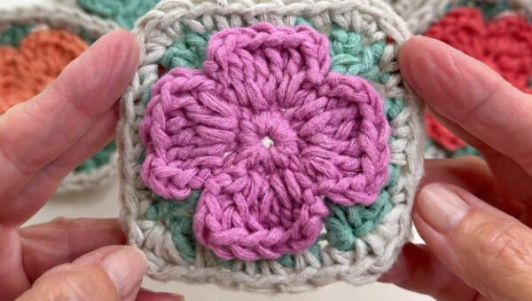 Mini 3D Flower Granny Square (Quick 4-Round Crochet Square)
