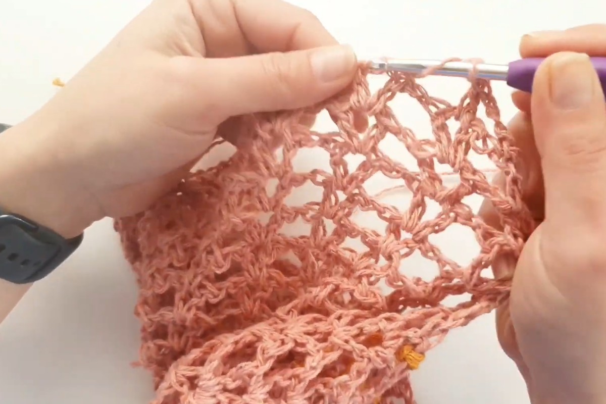 Crocheting the open V-stitch lace of the Bring Me the Sun shrug