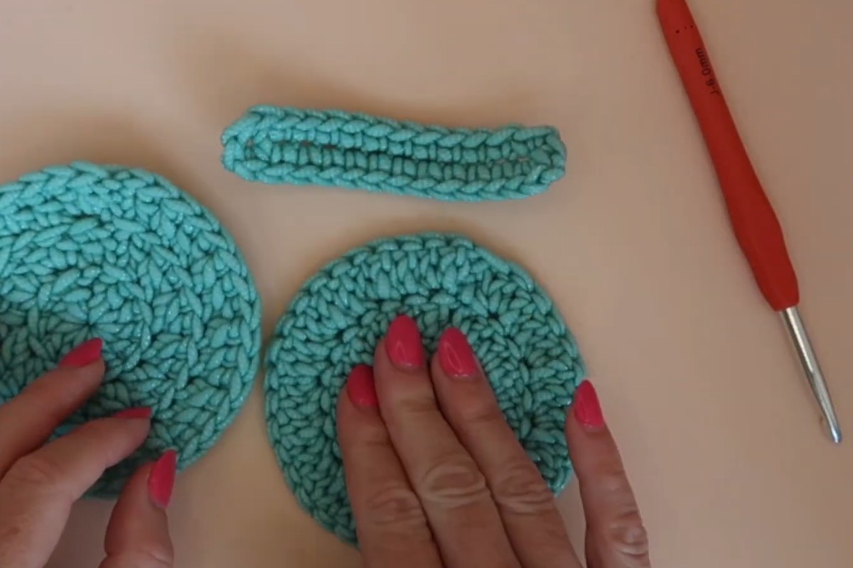 Two crochet circles and a handle strip for the dish scrubby by Anita Louise Crochet