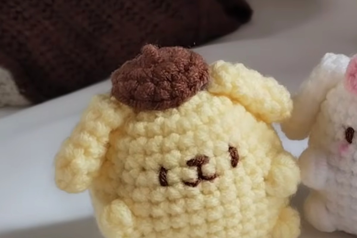 Finished low-sew pudding pup amigurumi by Greenfairymari