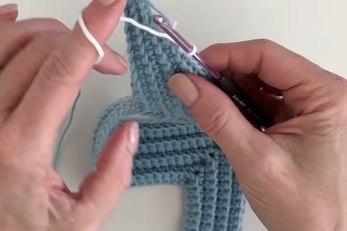 Working the first chevron rows in back loop single crochet