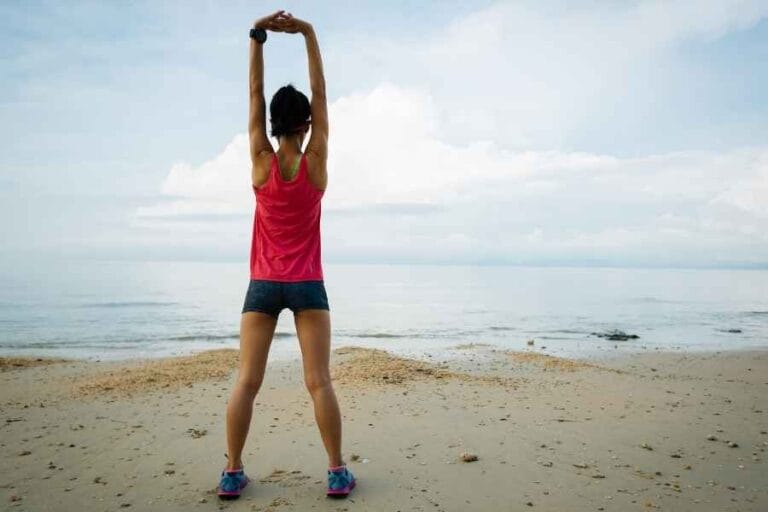 How to do the Overhead Side Reach Stretch