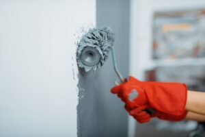 How to Texture a Wall With a Roller