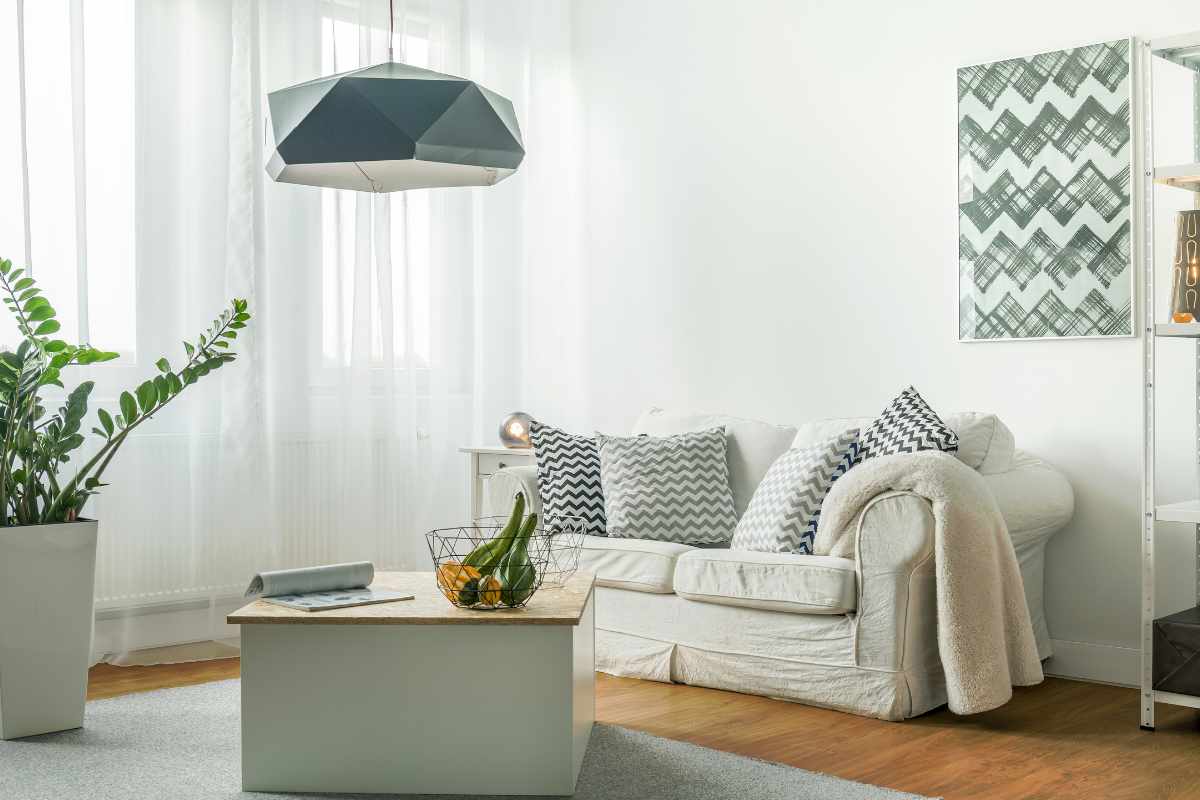 Cozy and Chic: Home Decor Tips for Small Living Rooms