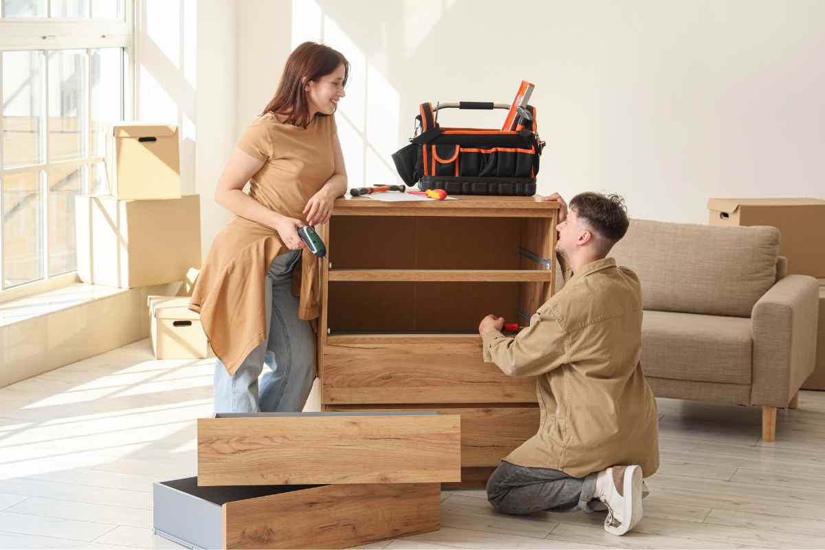 Small home organization entryway capsule