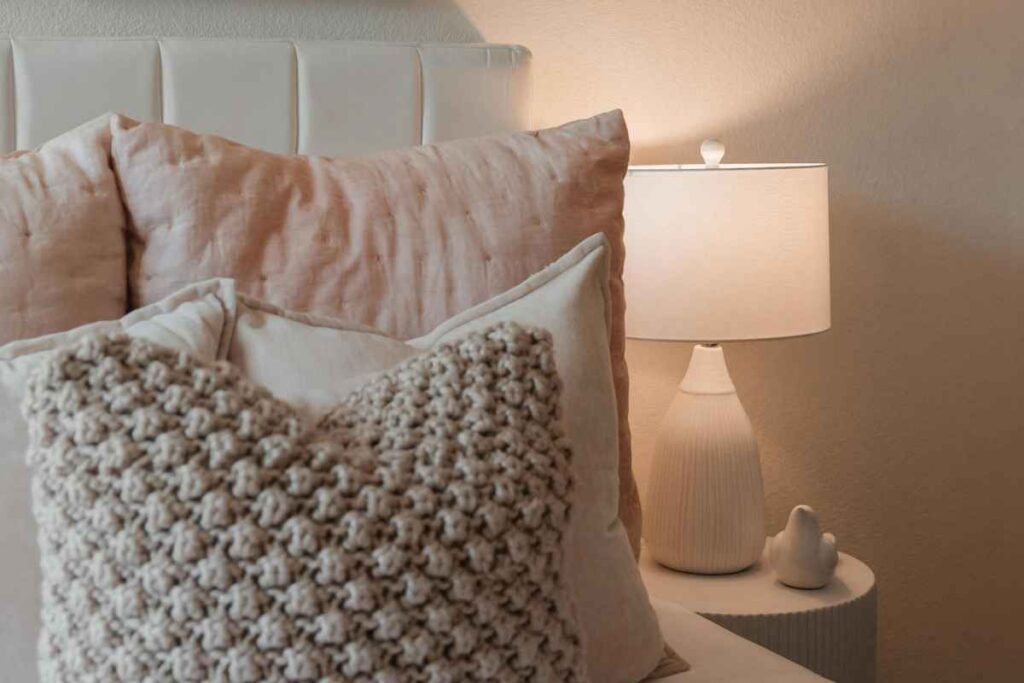cozy neutral bedroom decor
