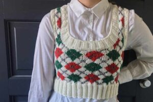 Checkered knit vest
