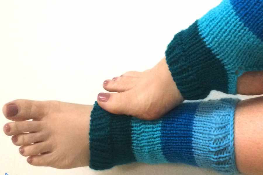 Knit Yoga Socks Stay Warm and Focused during Yoga Practice