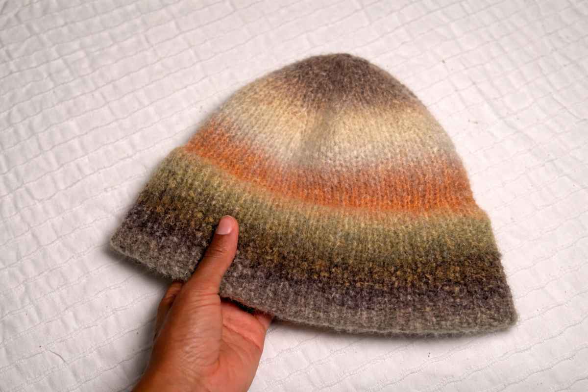 Semi-Beginner Friendly_ Simple Knit Beanie Tutorial