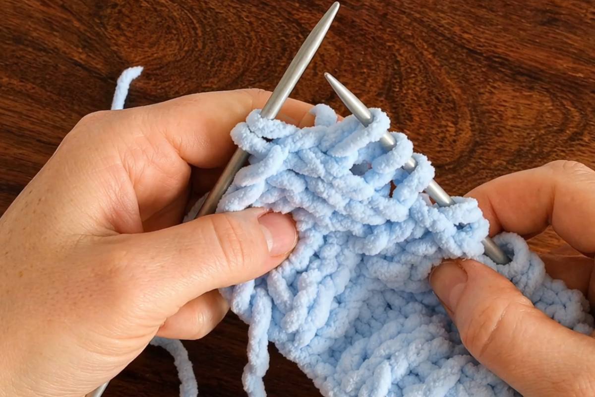 What to Focus on in an Easy Knitting Pattern (So It Actually Feels Easy)