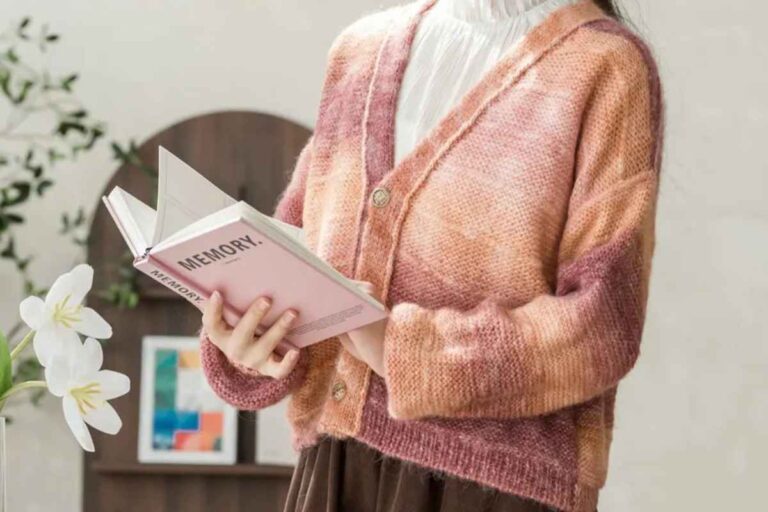 Whispers of Autumn Knit Tutorial for a Cozy Seasonal Project