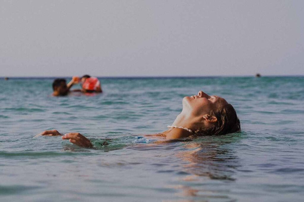 How to Overcome Your Fear of Deep Water - Urbaki Outdoor
